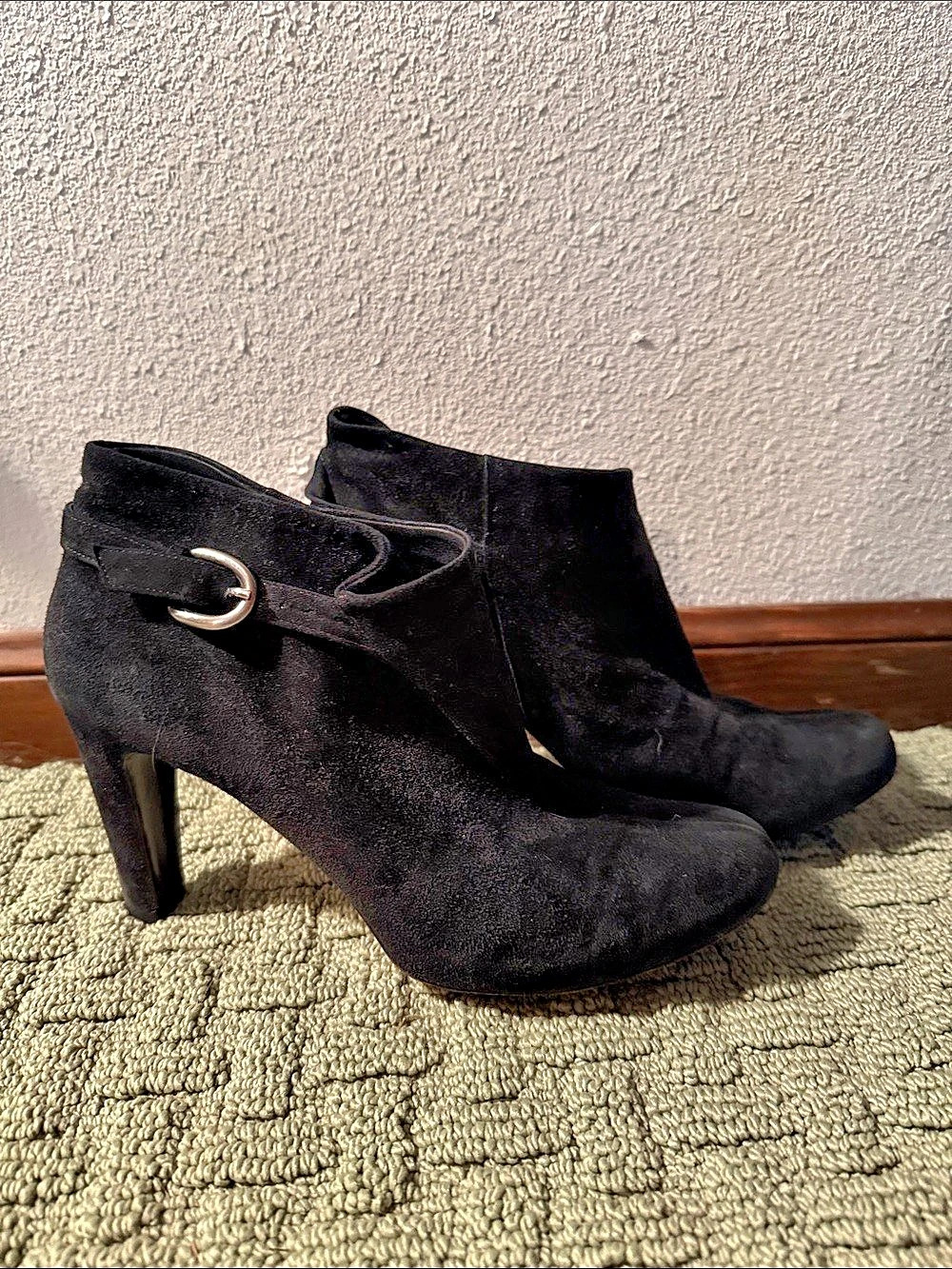 Roberto Del Carlos Black Ankle Booties with Buckle